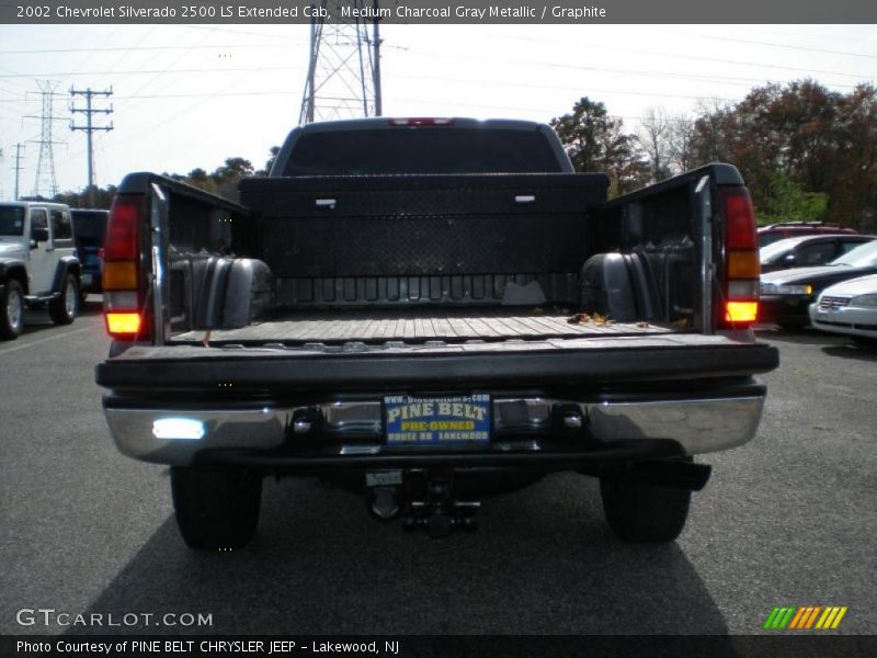 Medium Charcoal Gray Metallic / Graphite 2002 Chevrolet Silverado 2500 LS Extended Cab
