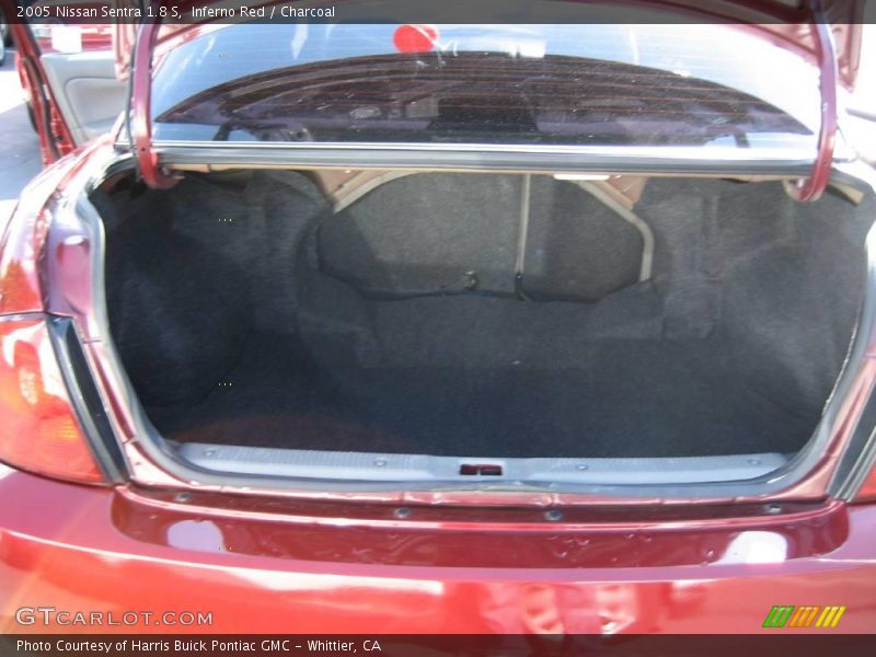 Inferno Red / Charcoal 2005 Nissan Sentra 1.8 S