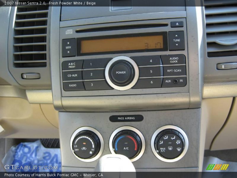 Fresh Powder White / Beige 2007 Nissan Sentra 2.0