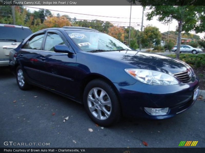 Indigo Ink Pearl / Gray 2005 Toyota Camry XLE