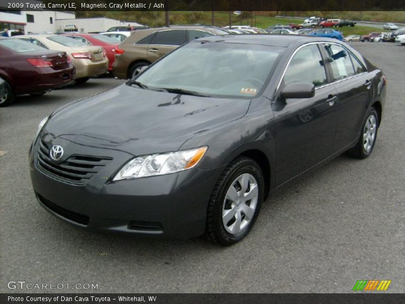 Magnetic Gray Metallic / Ash 2009 Toyota Camry LE