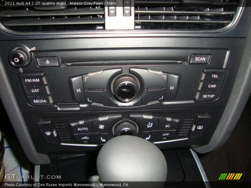 Controls of 2011 A4 2.0T quattro Avant