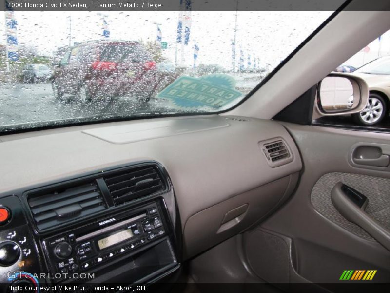 Titanium Metallic / Beige 2000 Honda Civic EX Sedan