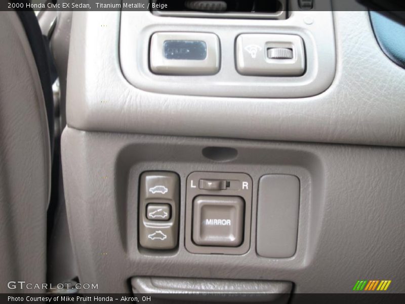 Titanium Metallic / Beige 2000 Honda Civic EX Sedan