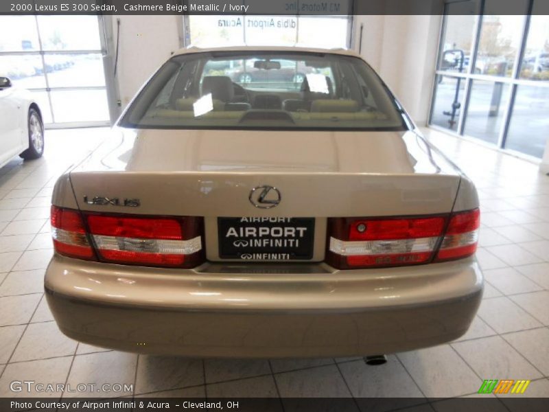 Cashmere Beige Metallic / Ivory 2000 Lexus ES 300 Sedan