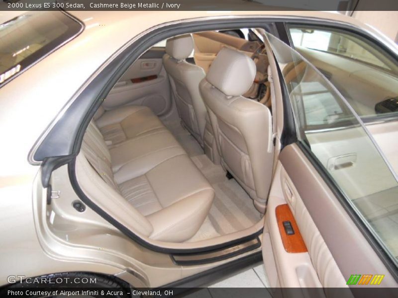 Cashmere Beige Metallic / Ivory 2000 Lexus ES 300 Sedan