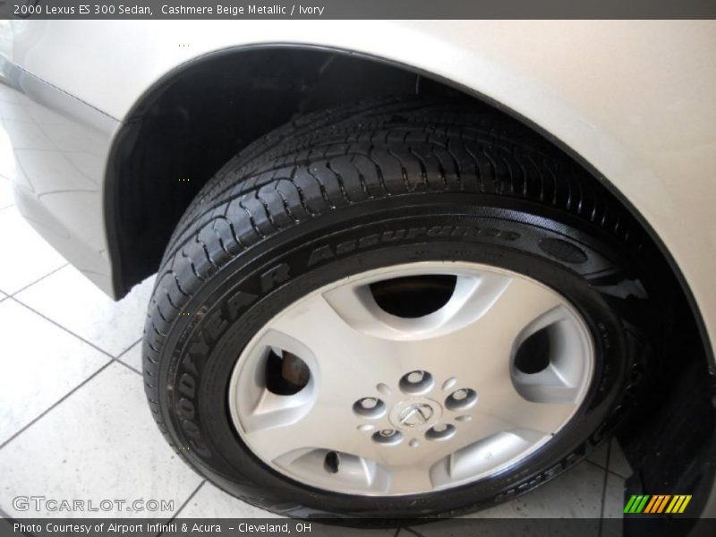 Cashmere Beige Metallic / Ivory 2000 Lexus ES 300 Sedan