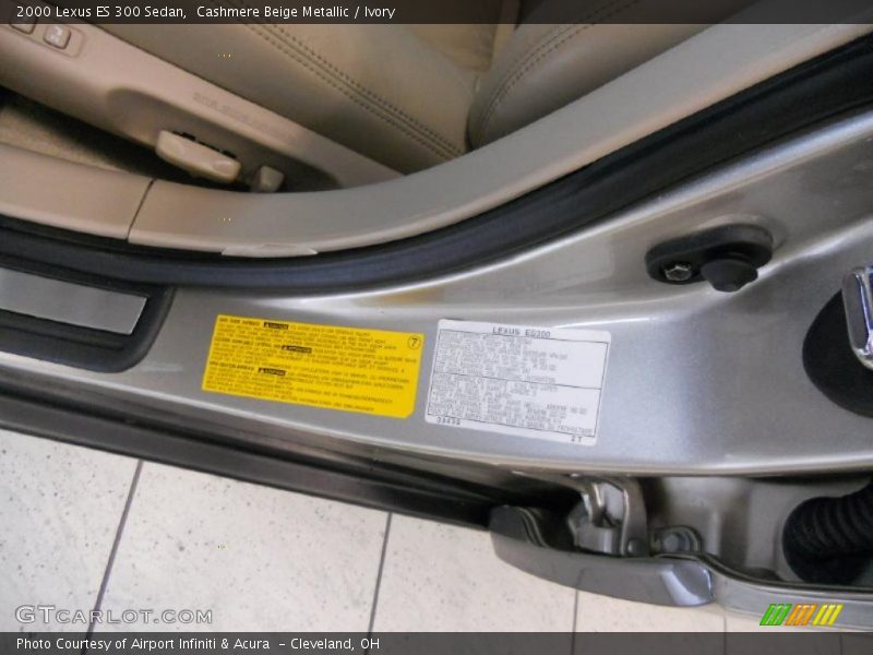 Cashmere Beige Metallic / Ivory 2000 Lexus ES 300 Sedan