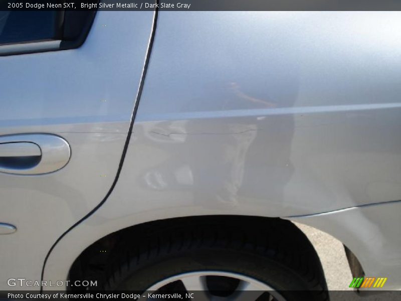Bright Silver Metallic / Dark Slate Gray 2005 Dodge Neon SXT