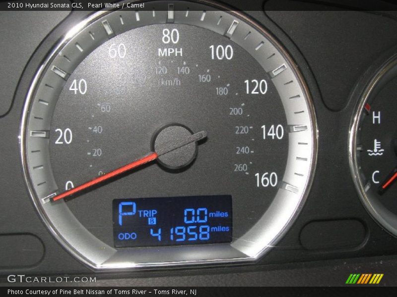 Pearl White / Camel 2010 Hyundai Sonata GLS