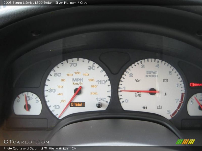 Silver Platinum / Grey 2005 Saturn L Series L300 Sedan