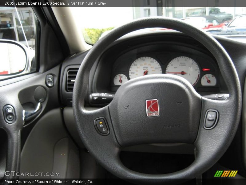 Silver Platinum / Grey 2005 Saturn L Series L300 Sedan