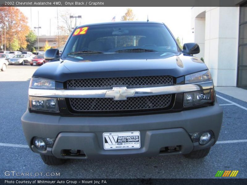 Onyx Black / Graphite 2002 Chevrolet Avalanche 4WD