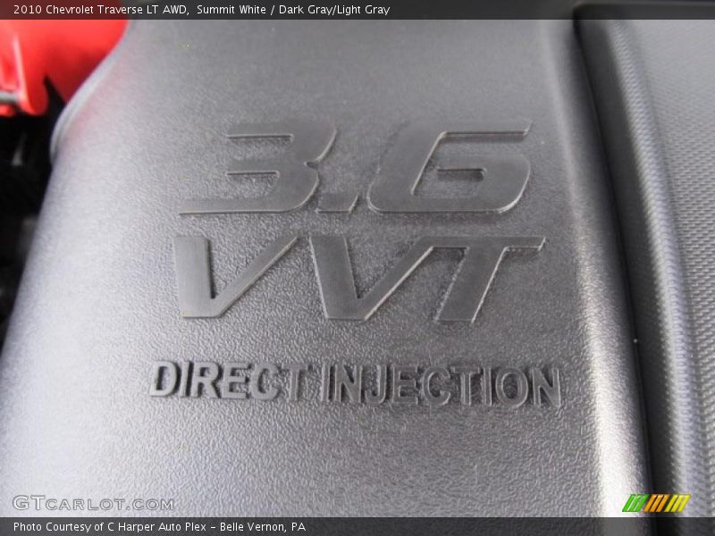 Summit White / Dark Gray/Light Gray 2010 Chevrolet Traverse LT AWD