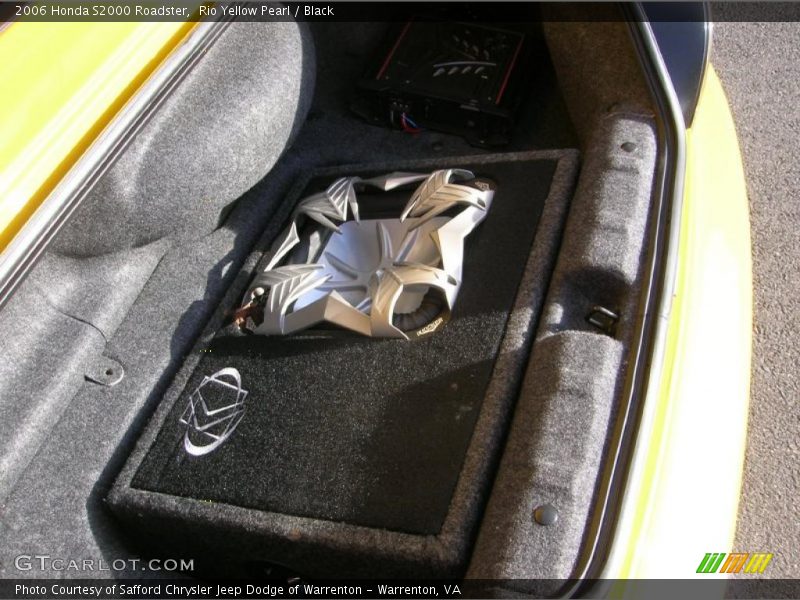 Rio Yellow Pearl / Black 2006 Honda S2000 Roadster