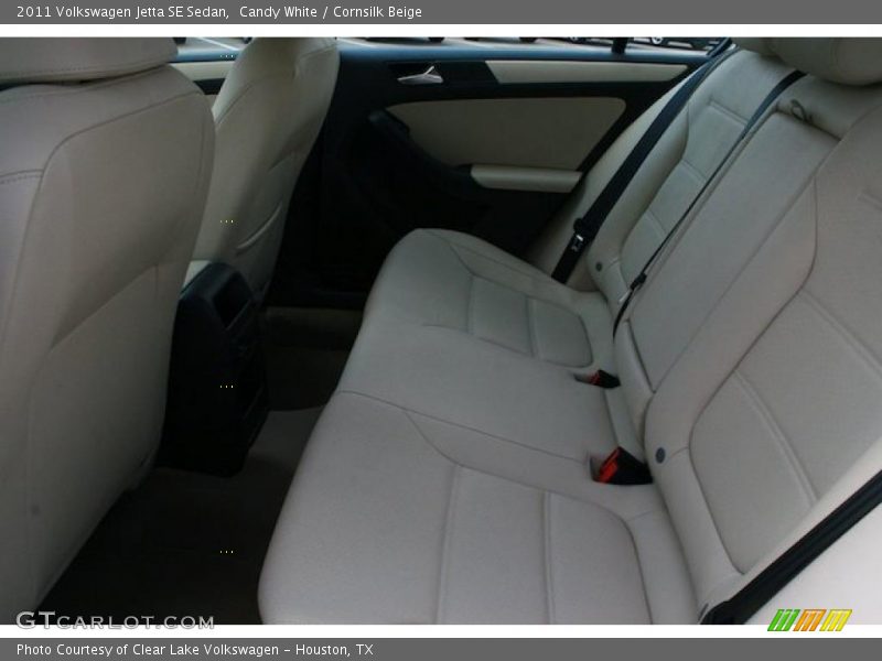 Candy White / Cornsilk Beige 2011 Volkswagen Jetta SE Sedan