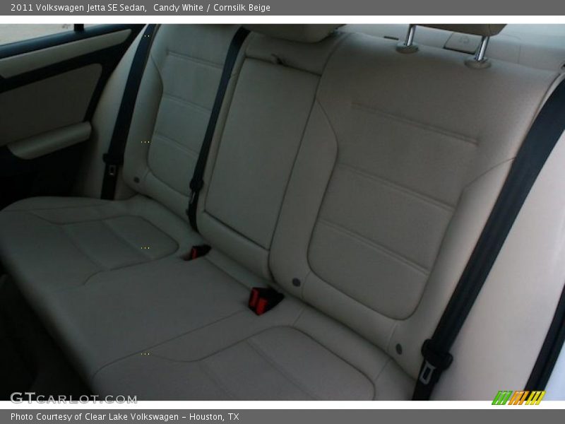 Candy White / Cornsilk Beige 2011 Volkswagen Jetta SE Sedan
