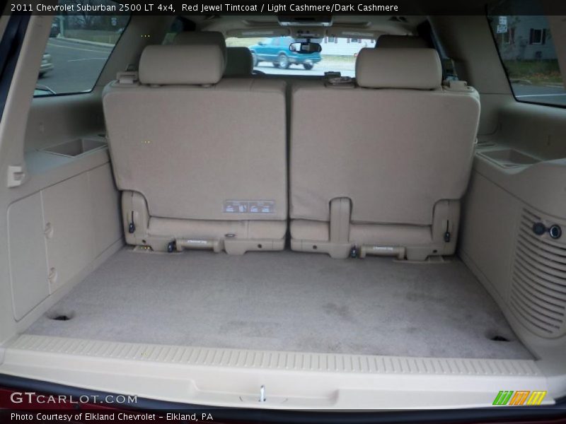  2011 Suburban 2500 LT 4x4 Trunk