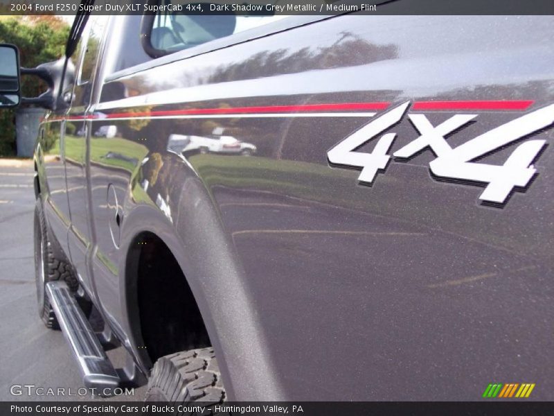 Dark Shadow Grey Metallic / Medium Flint 2004 Ford F250 Super Duty XLT SuperCab 4x4