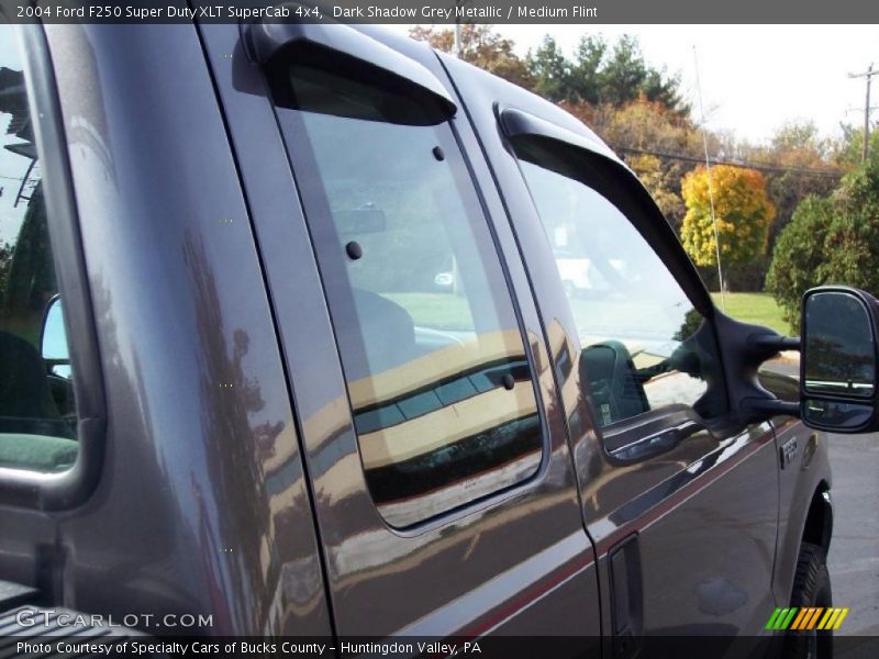 Dark Shadow Grey Metallic / Medium Flint 2004 Ford F250 Super Duty XLT SuperCab 4x4