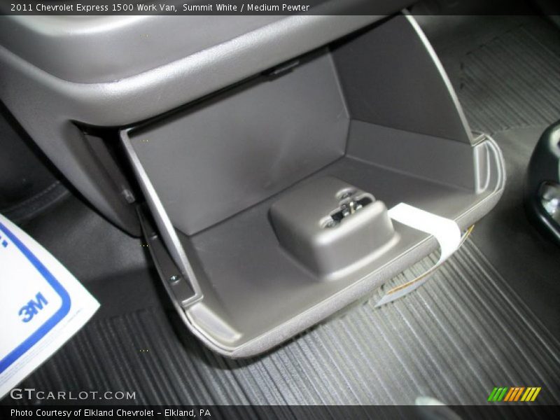 Summit White / Medium Pewter 2011 Chevrolet Express 1500 Work Van