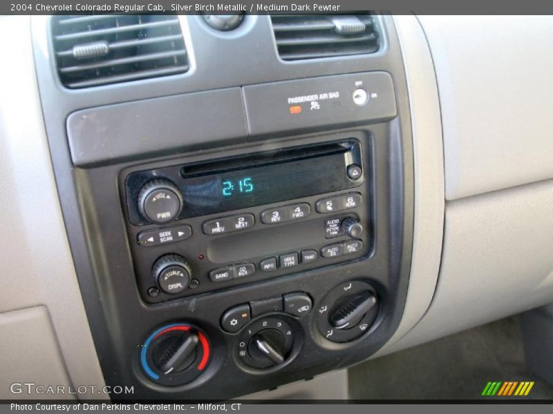 Controls of 2004 Colorado Regular Cab