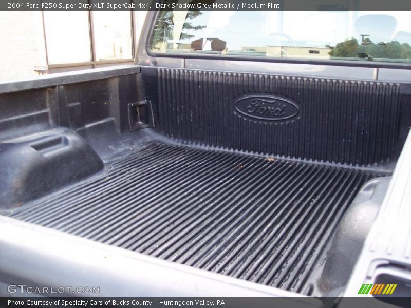 Dark Shadow Grey Metallic / Medium Flint 2004 Ford F250 Super Duty XLT SuperCab 4x4