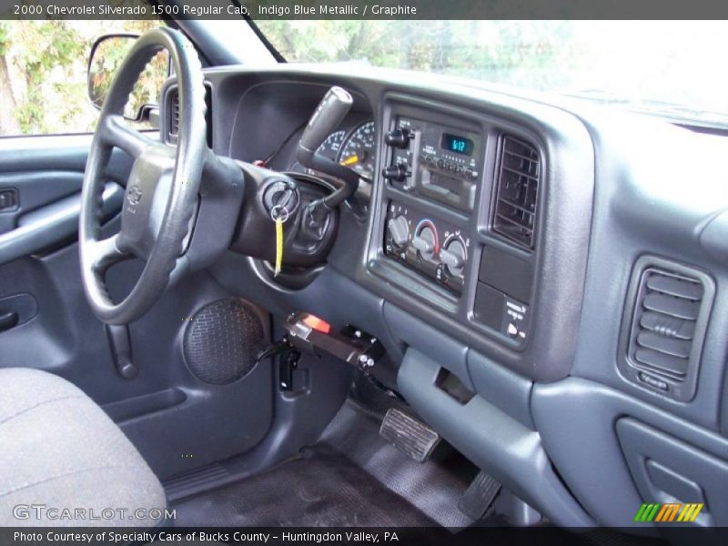 Dashboard of 2000 Silverado 1500 Regular Cab