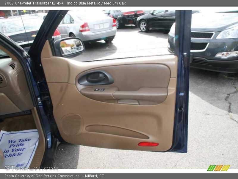 Door Panel of 2003 TrailBlazer LS 4x4