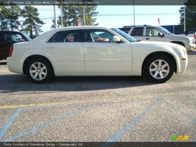 Stone White / Dark Slate Gray/Light Graystone 2007 Chrysler 300