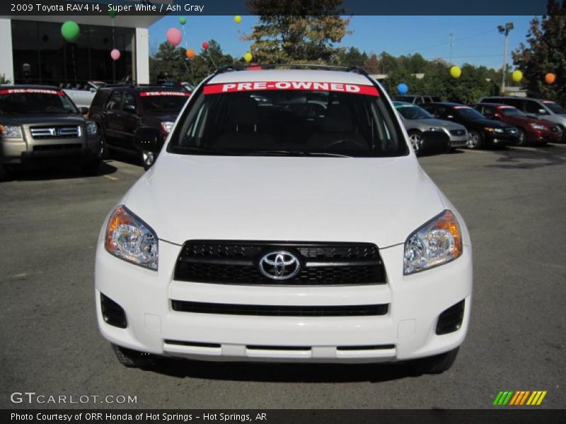 Super White / Ash Gray 2009 Toyota RAV4 I4