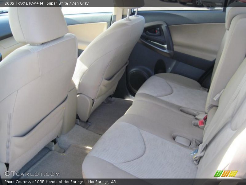 Super White / Ash Gray 2009 Toyota RAV4 I4