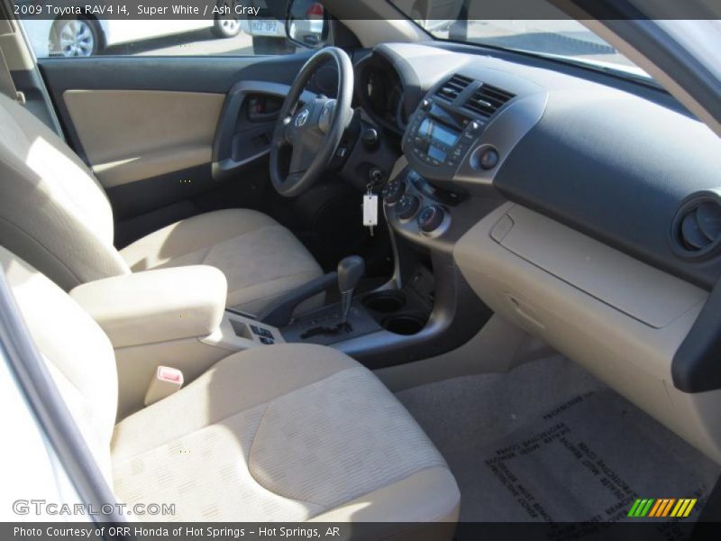 Super White / Ash Gray 2009 Toyota RAV4 I4