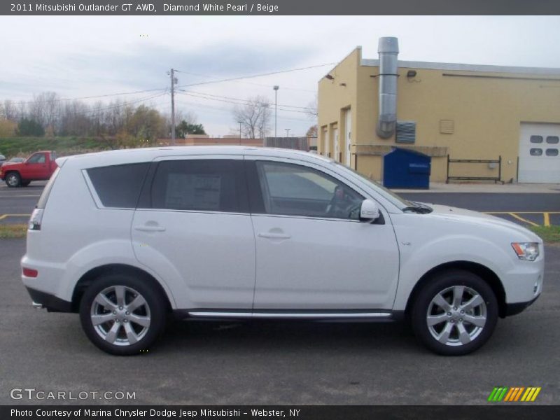 Diamond White Pearl / Beige 2011 Mitsubishi Outlander GT AWD