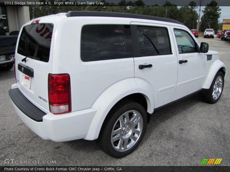 Bright White / Dark Slate Gray 2011 Dodge Nitro Heat 4.0