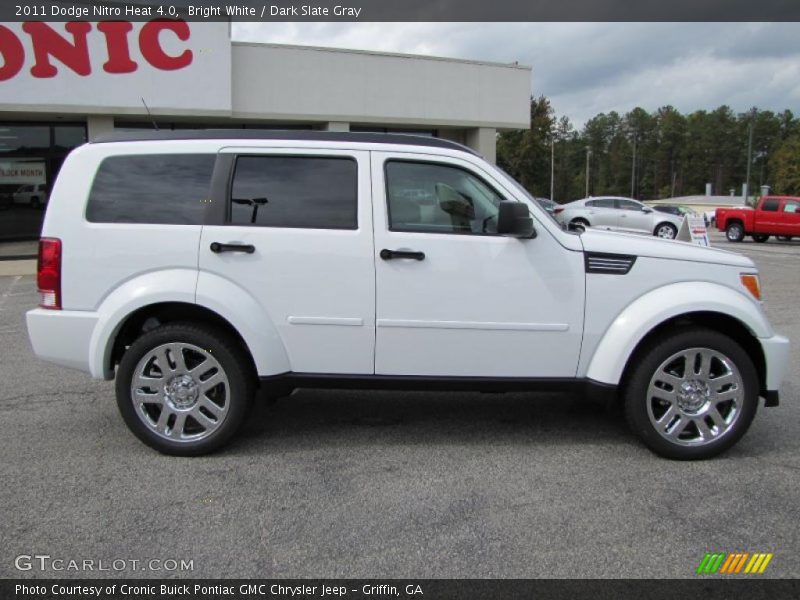 Bright White / Dark Slate Gray 2011 Dodge Nitro Heat 4.0