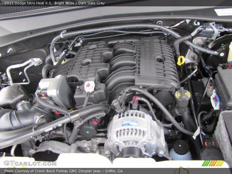 Bright White / Dark Slate Gray 2011 Dodge Nitro Heat 4.0