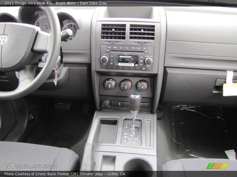 Bright White / Dark Slate Gray 2011 Dodge Nitro Heat 4.0
