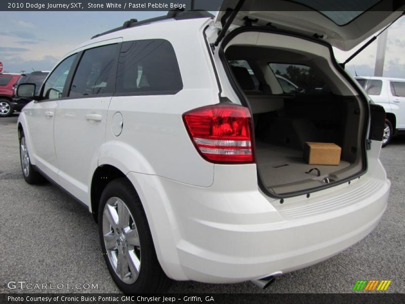 Stone White / Pastel Pebble Beige 2010 Dodge Journey SXT