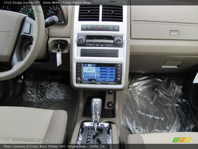 Stone White / Pastel Pebble Beige 2010 Dodge Journey SXT