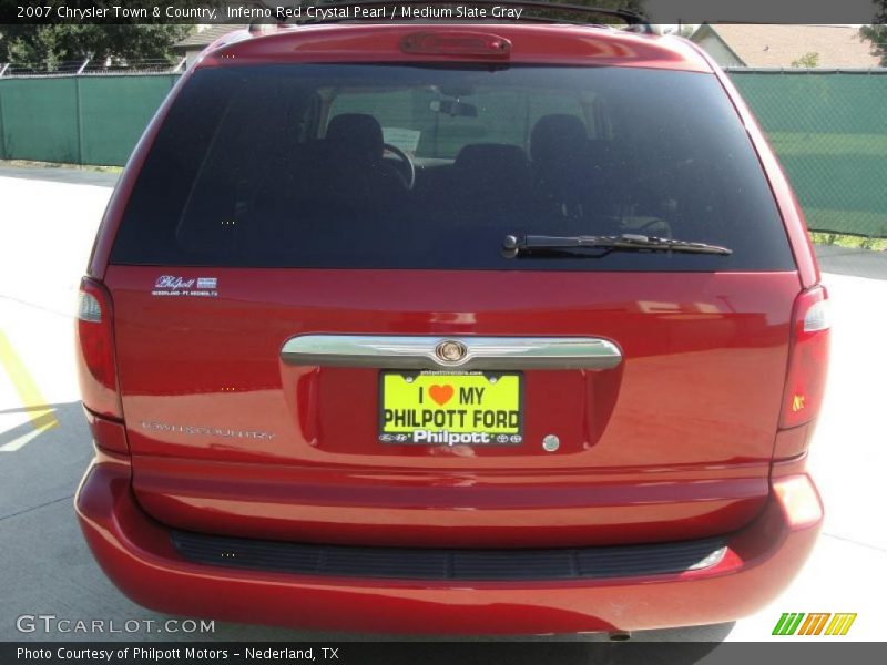 Inferno Red Crystal Pearl / Medium Slate Gray 2007 Chrysler Town & Country