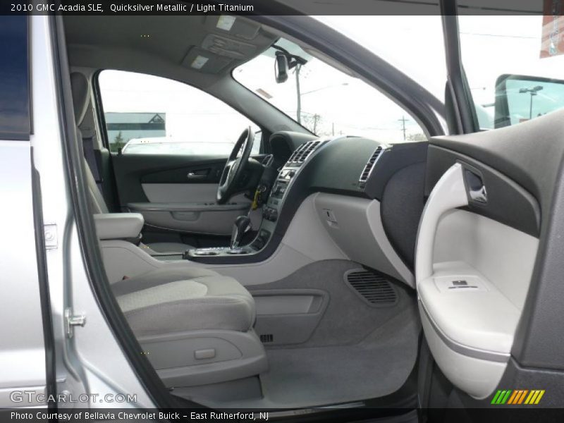 Quicksilver Metallic / Light Titanium 2010 GMC Acadia SLE