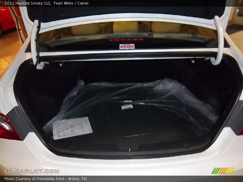 Pearl White / Camel 2011 Hyundai Sonata GLS
