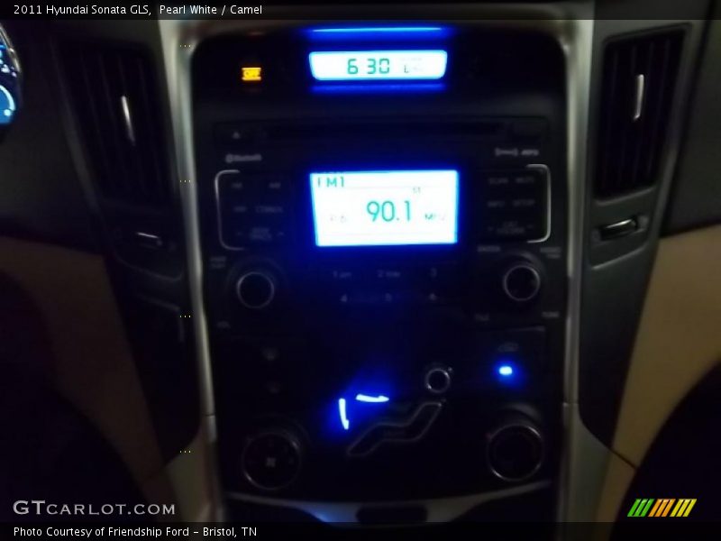 Pearl White / Camel 2011 Hyundai Sonata GLS