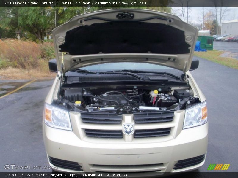 White Gold Pearl / Medium Slate Gray/Light Shale 2010 Dodge Grand Caravan SE