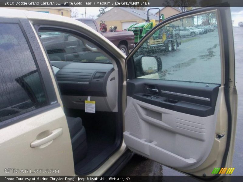 White Gold Pearl / Medium Slate Gray/Light Shale 2010 Dodge Grand Caravan SE