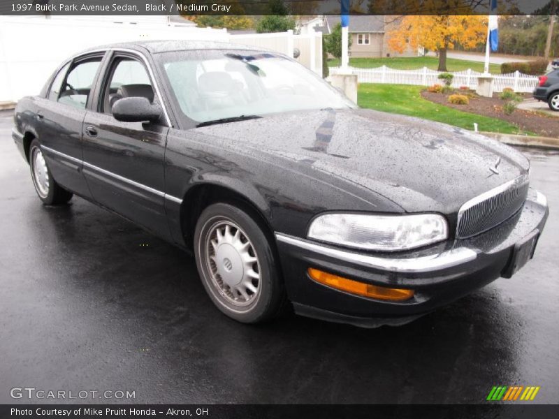Black / Medium Gray 1997 Buick Park Avenue Sedan