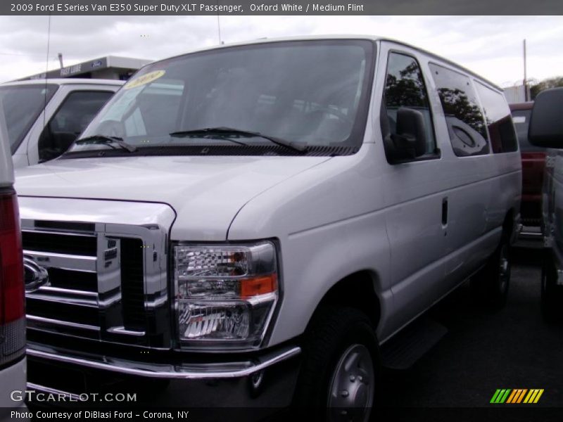 Oxford White / Medium Flint 2009 Ford E Series Van E350 Super Duty XLT Passenger