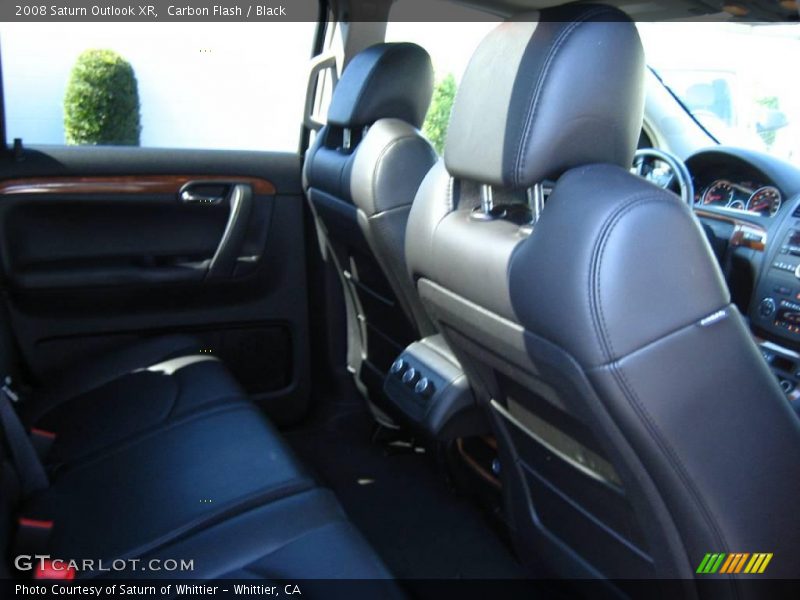 Carbon Flash / Black 2008 Saturn Outlook XR