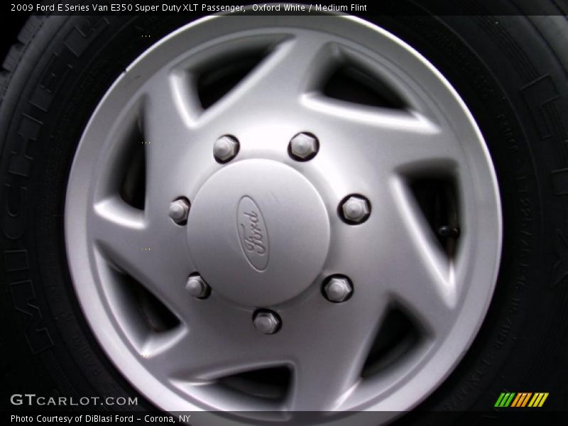  2009 E Series Van E350 Super Duty XLT Passenger Wheel